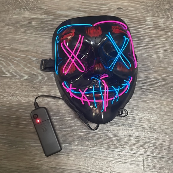 LED Mask -Halloween/Rave Mask- New Never Used - Picture 1 of 5